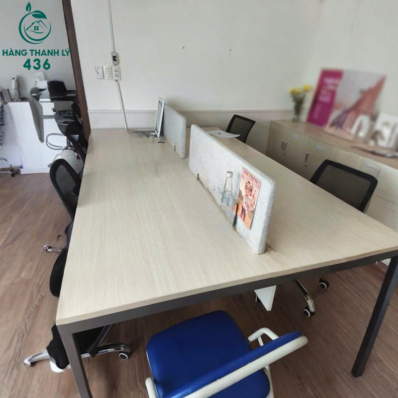 Bàn Làm Việc Cũ 2M4X1M2 4 Chỗ Có Vách Ngăn Riêng Tư ban-lam-viec-cu-2m4x1m2-4-cho-co-vach-ngan-rieng-tu Bàn Làm Việc Cũ 2M4X1M2 4 Chỗ Có Vách Ngăn Riêng Tư