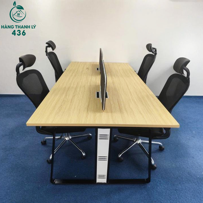 ban-lam-viec-cu-2m4x1m2-cho-4-nguoi-co-vach-ngan-rieng-tu-2 Bàn Làm Việc Cũ 2M4X1M2 Cho 4 Người Có Vách Ngăn Riêng Tư