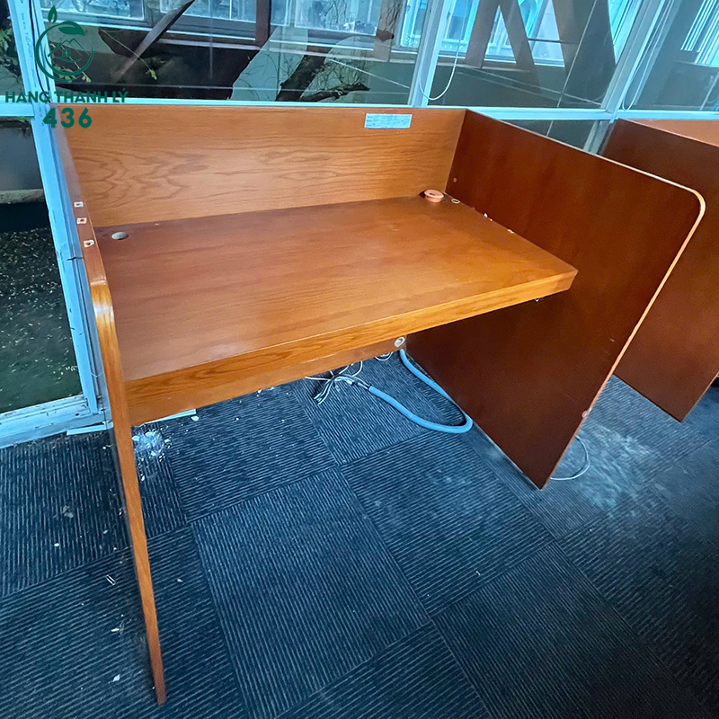 Bàn Làm Việc Vách Ngăn Gỗ Cũ 1M25X1M Kiểu Riêng Tư ban-lam-viec-vach-ngan-go-cu-1m25x1m-kieu-rieng-tu-2 Bàn Làm Việc Vách Ngăn Gỗ Cũ 1M25X1M Kiểu Riêng Tư
