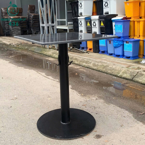 ban mat da hoa cuong cu 75cmx60cm vuong chan sat mau den 3