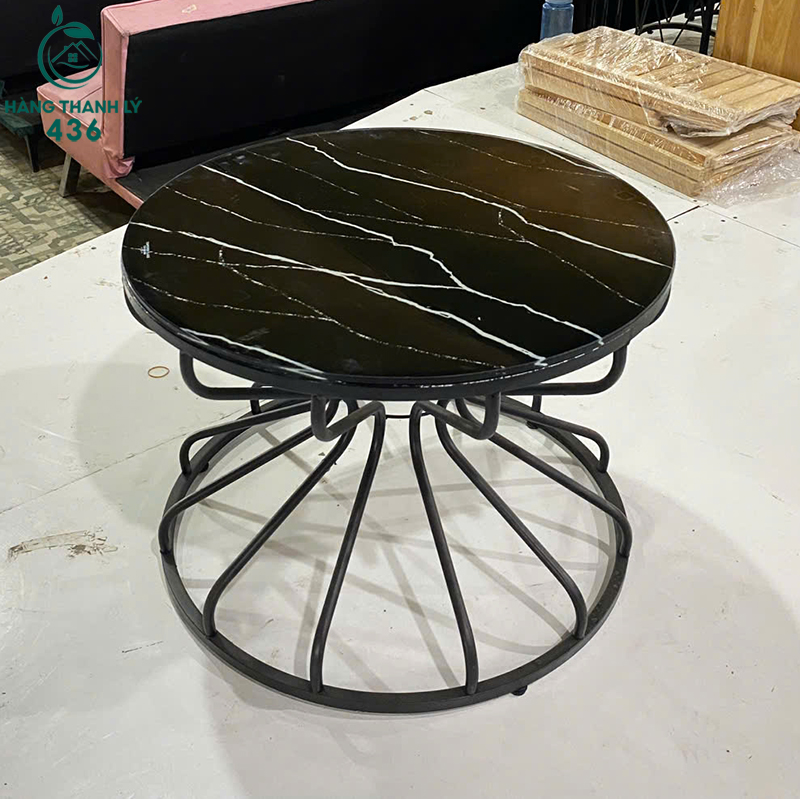 ban-sofa-cu-mau-den-van-trang-sang-trong-3 Bàn Sofa Cũ Màu Đen Vân Trắng Sang Trọng