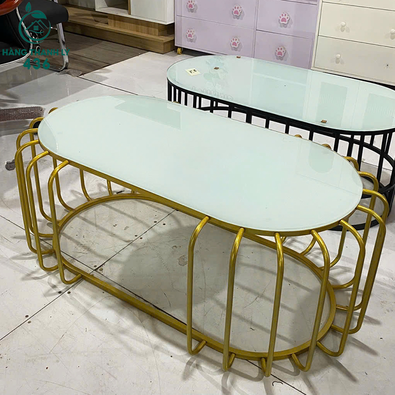 ban-sofa-khung-sat-mat-kinh-cu-hinh-oval-2 Bàn Sofa Khung Sắt Mặt Kính Cũ Hình Oval