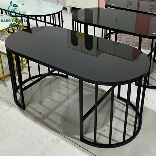 ban sofa kinh cuong luc mau den hinh oval bo goc moi 95 2