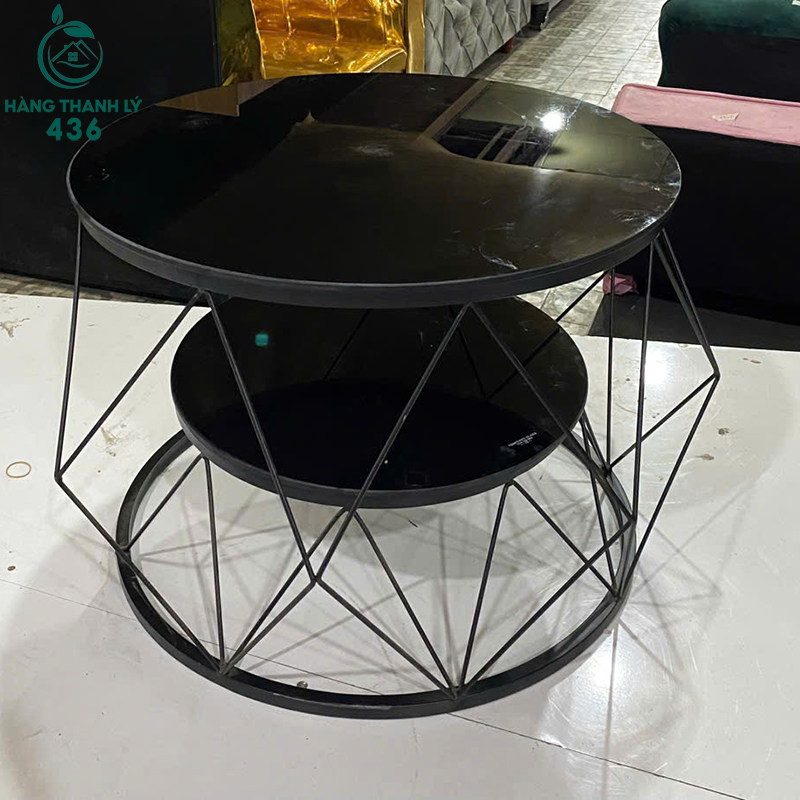 ban-sofa-mat-kinh-den-cu-dang-tron-sang-trong-2 Bàn Sofa Mặt Kính Đen Dáng Tròn Sang Trọng Mới 95%