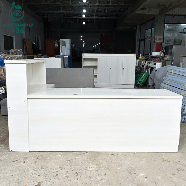 Bàn Thu Ngân Cũ 2M2X1M2 Màu Trắng Thiết Kế Góc Chữ L