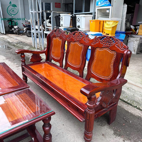 Bộ Ghế Gỗ Cũ 1M7X60CM Chạm Hoa Văn Tinh Xảo Mặt Bóng Đẹp