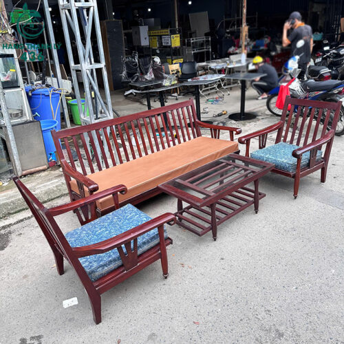 Bộ Ghế Gỗ Cũ 1M92X70CM Có Đệm Vải Xanh Mặt Bàn Kính Sang 4 Bộ Ghế Gỗ Cũ 1M92X70CM Có Đệm Vải Xanh Mặt Bàn Kính Sang