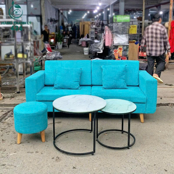 bo-sofa-cu-1m8-mau-xanh-kem-2-ban-tra-tron-va-1-don-ni (3) Bộ Sofa Cũ 1M8 Màu Xanh Kèm 2 Bàn Trà Tròn Và 1 Đôn Nỉ