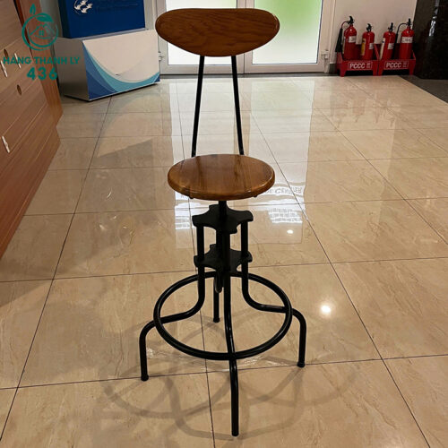 ghe bar cu ngoi cao co tua go cong thoai mai 3