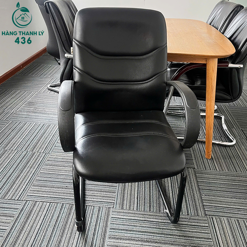 Ghế Chân Quỳ Cũ Da Màu Đen Lưng Thiết Kế Uốn Lượn ghe-chan-quy-cu-da-mau-den-lung-thiet-ke-uon-luon-2 Ghế Chân Quỳ Cũ Da Màu Đen Lưng Thiết Kế Uốn Lượn