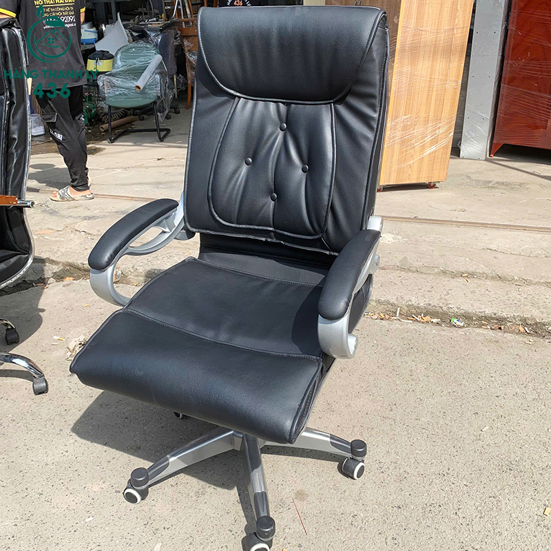 Ghế Giám Đốc Cũ Bọc Đệm Da Êm Ái ghe-chan-quy-cu-khung-sat-dem-da-em-ai-2 Ghế Giám Đốc Cũ Bọc Đệm Da Êm Ái