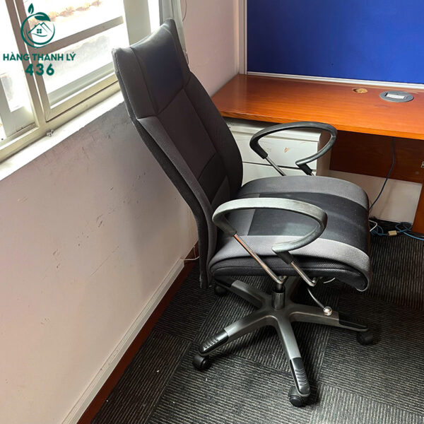 ghe giam doc cu mau den xam phoi hop tay vin thuong hieu big more 2