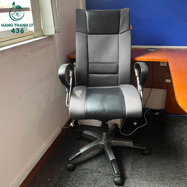 ghe giam doc cu mau den xam phoi hop tay vin thuong hieu big more 4