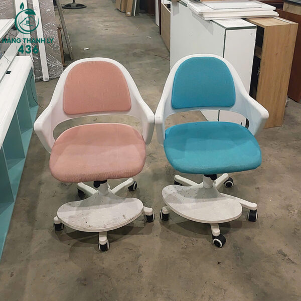 ghe-hoc-sinh-cu-boc-dem-chan-trang-nhieu-mau (1) ghe hoc sinh cu boc dem chan trang nhieu mau 1