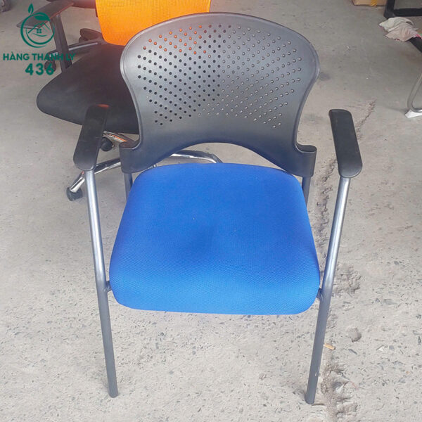 ghe-lam-viec-cu-mau-xanh-dem-vai-em-ai-tay-vin-chac-chan (3) ghe lam viec cu mau xanh dem vai em ai tay vin chac chan 3