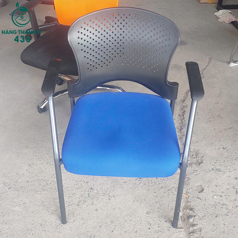 Ghế Làm Việc Cũ Màu Xanh Đệm Vải Êm Ái Tay Vịn Chắc Chắn ghe-lam-viec-cu-mau-xanh-dem-vai-em-ai-tay-vin-chac-chan-3 Ghế Làm Việc Cũ Màu Xanh Đệm Vải Êm Ái Tay Vịn Chắc Chắn