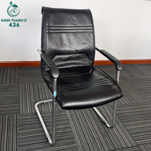 ghe van phong cu tay vin boc da tua lung thiet ke soc ngang 2