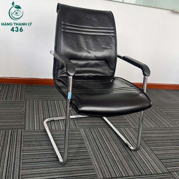 ghe van phong cu tay vin boc da tua lung thiet ke soc ngang 4