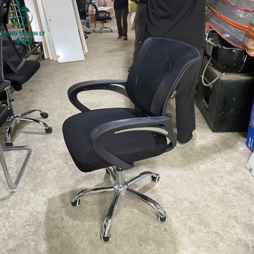 ghe van phong cu thuong hieu tan hoa co banh xe di chuyen 2