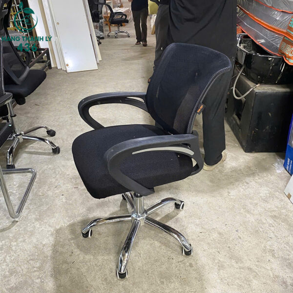 ghe van phong cu thuong hieu tan hoa co banh xe di chuyen 2