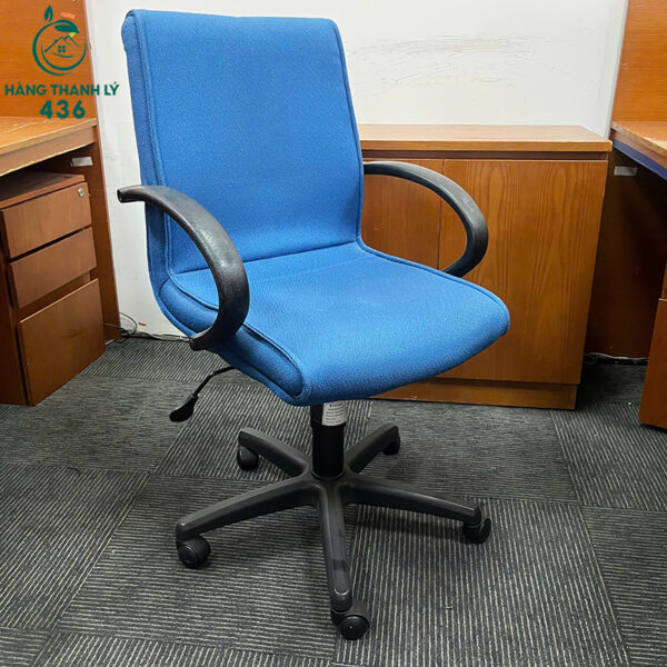 ghe-xoay-van-phong-cu-boc-vai-mau-xanh-chan-nhua-ben-chac (3) ghe xoay van phong cu boc vai mau xanh chan nhua ben chac 3