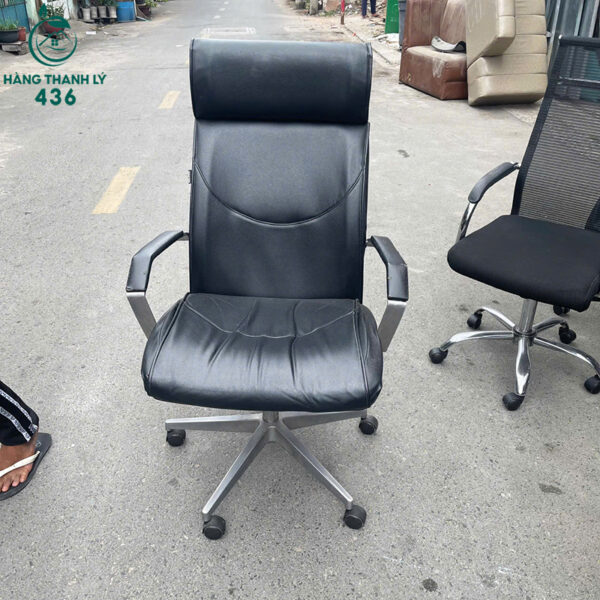 ghe xoay van phong cu hoa phat tua lung cao 1 1
