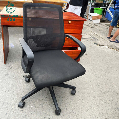 ghe xoay van phong cu lung luoi thoang khi hang govi 2