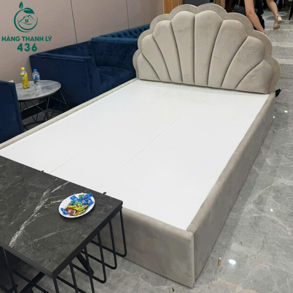 giuong ngu boc nem dau vo so sang trong moi 99