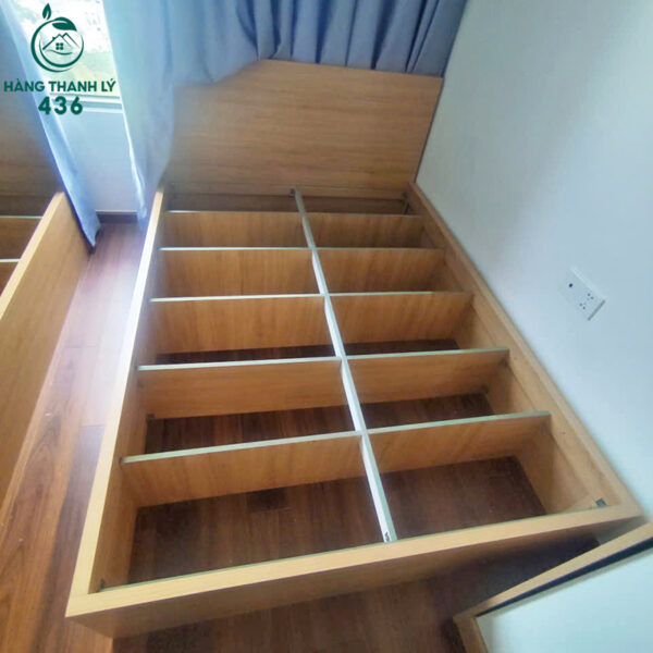 giuong ngu cu 1m4x2m mau van go sang 3