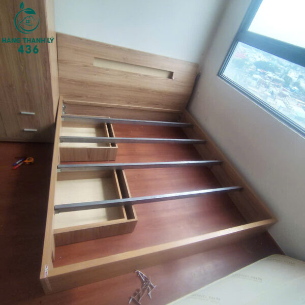 giuong ngu cu 1m8x2m vat trang hien dai 1