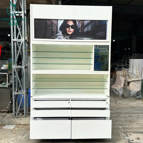 ke trung bay cu 1m5x2m47 nhieu tang kem hoc keo 5