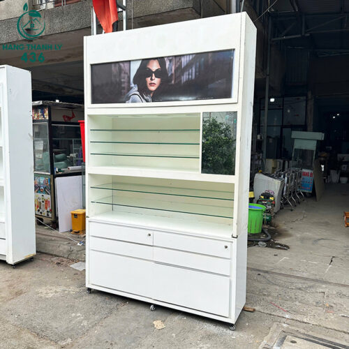 ke trung bay cu 1m5x2m47 nhieu tang kem hoc keo 6