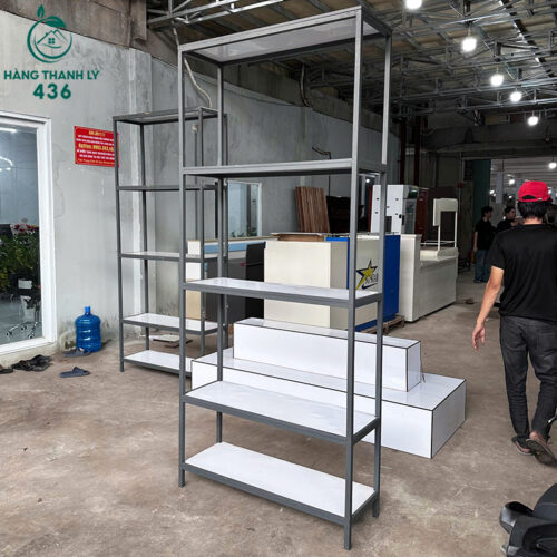 Kệ Trưng Bày Cũ 1MX2M4 Có Nhiều Ngăn Hở Với Tone Màu Trắng