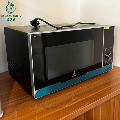 Lò Vi Sóng Cũ Electrolux Đen Bóng Hiện Đại Giá Rẻ 2 lo vi song cu electrolux den bong hien dai gia re 2