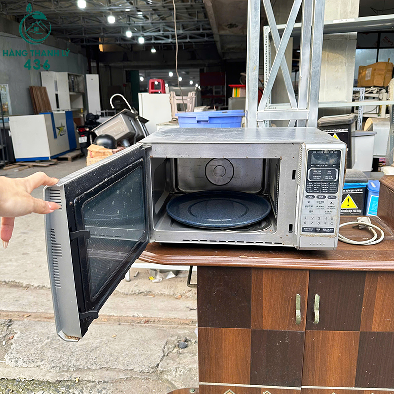 lo-vi-song-cu-sharp-27l-bac-co-chuc-nang-nuong-tien-loi-3 Lò Vi Sóng Cũ Sharp 27L Bạc Có Chức Năng Nướng Tiện Lợi