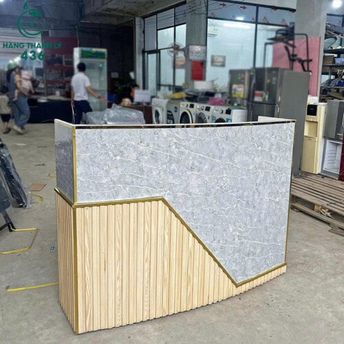 Quầy Lễ Tân Cũ 1M5X1M1 Màu Xám Phối Vàng Mặt Kính Sang Trọng 4 Quầy Lễ Tân Cũ 1M5X1M1 Màu Xám Phối Vàng Mặt Kính Sang Trọng