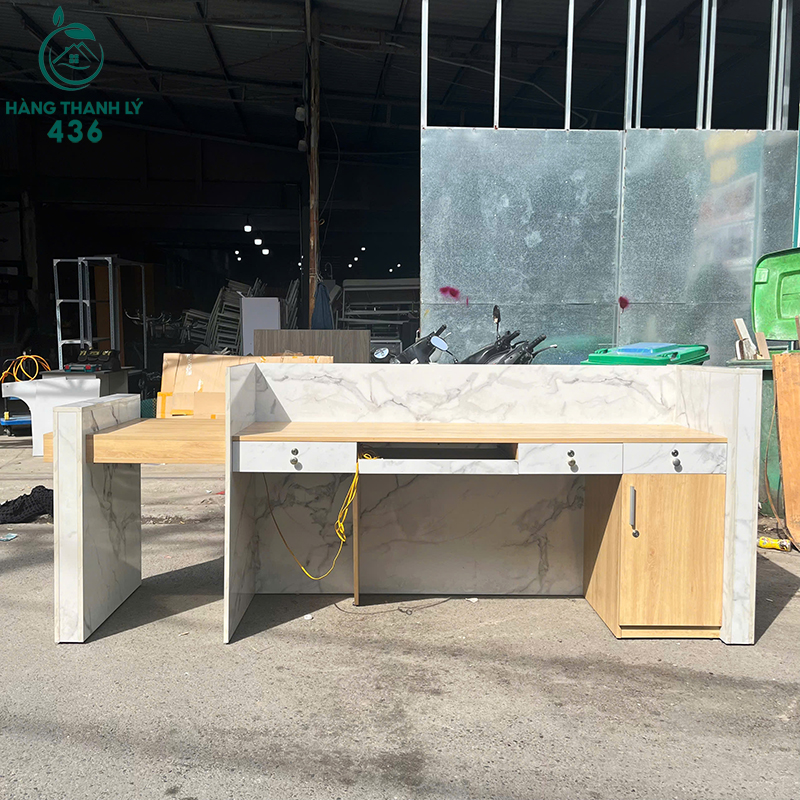 quay-le-tan-cu-2m4x1m-co-hoc-tu-tien-dung-4 Quầy Lễ Tân Cũ 2M4X1M Có Hộc Tủ Tiện Dụng