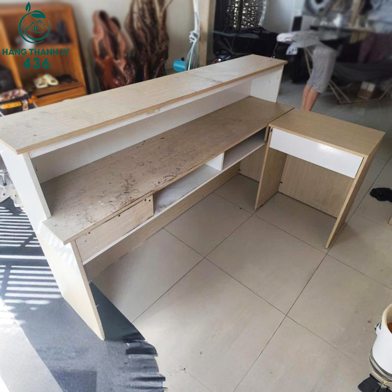Quầy Tiếp Tân Cũ 1M82X1M02 Có Hộc Tủ Đầy Đủ quay-tiep-tan-cu-1m82x1m-co-hoc-tu-day-du-1 Quầy Tiếp Tân Cũ 1M82X1M02 Có Hộc Tủ Đầy Đủ