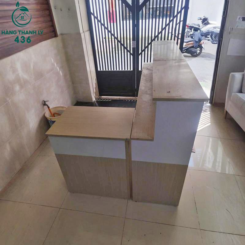 Quầy Tiếp Tân Cũ 1M82X1M02 Có Hộc Tủ Đầy Đủ quay-tiep-tan-cu-1m82x1m-co-hoc-tu-day-du-2 Quầy Tiếp Tân Cũ 1M82X1M02 Có Hộc Tủ Đầy Đủ