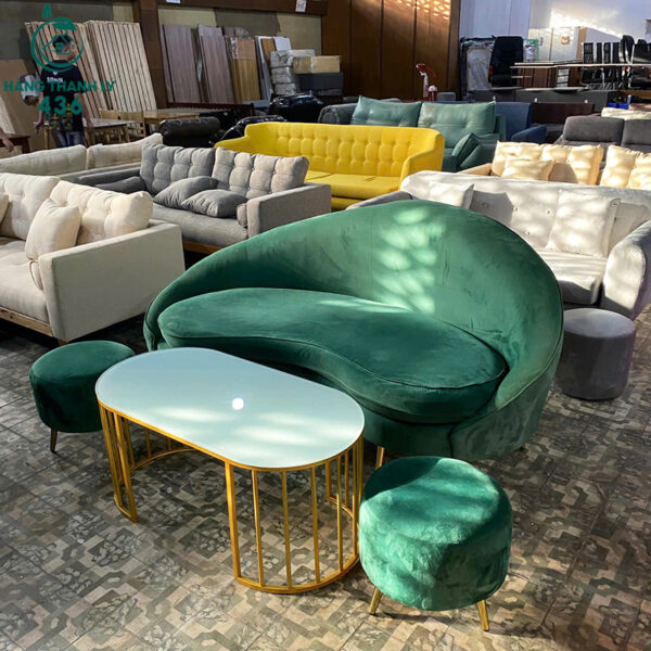 sofa cu dang cong vo so vai nhung mau xanh reu doc dao 1