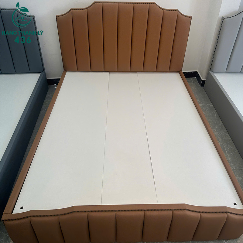 thanh-ly-giuong-ngu-1m6-boc-da-2 Thanh Lý Giường Ngủ 1M6 Bọc Da Màu Kem Mới 99% (Nhiều Mẫu)