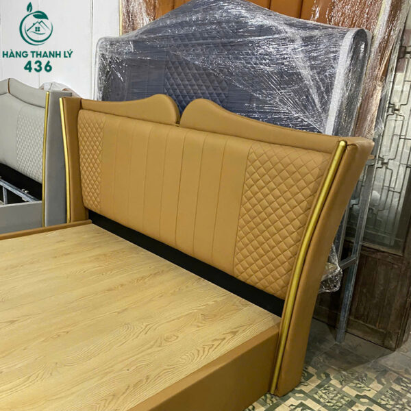 thanh ly giuong ngu boc da 1m6x2m sang trong moi 99 3