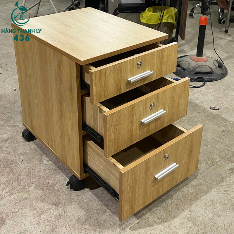 tu-cabin-go-3-ngan-cu-mau-van-go-sang-1 Tủ Cabin Gỗ 3 Ngăn Cũ Màu Vân Gỗ Sáng