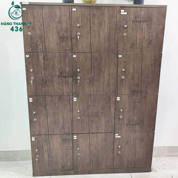 Tủ Locker Cũ 1M6X1M2 Màu Vân Gỗ Nâu 12 Ô Riêng Biệt