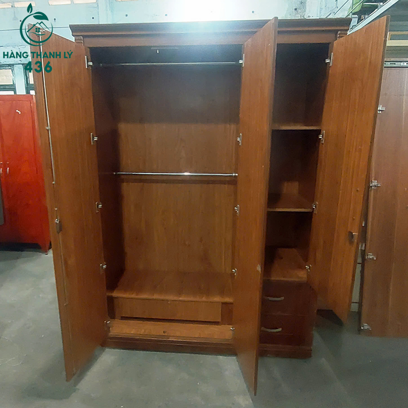 Tủ Quần Áo Cũ 1M2X2M 3 Cánh Cửa Mở Thiết Kế Có Gương Soi tu-quan-ao-cu-1m2x2m-3-canh-cua-mo-thiet-ke-co-guong-soi-1 Tủ Quần Áo Cũ 1M2X2M 3 Cánh Cửa Mở Thiết Kế Có Gương Soi