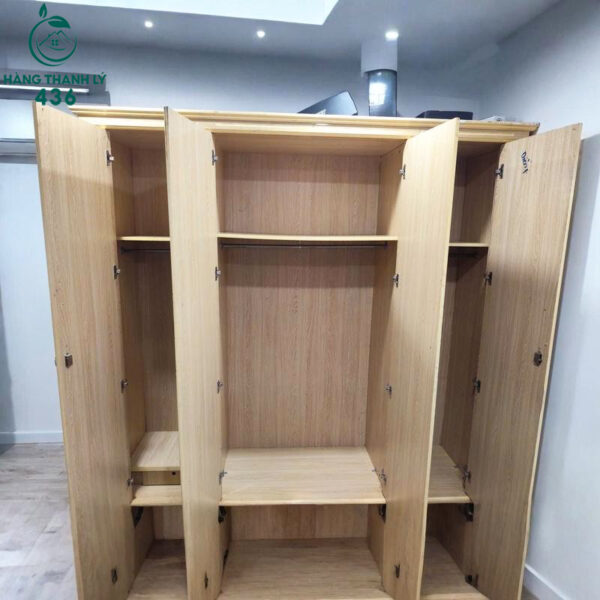 Tủ Quần Áo Cũ 1M95X2M 4 Cánh Phối Họa Tiết Sang Trọng