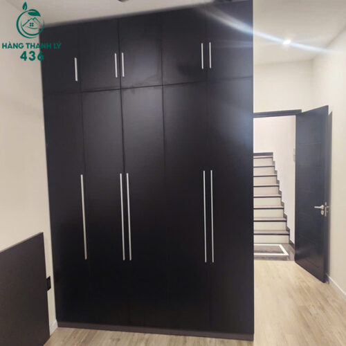 tu quan ao cu 2m5x2m8 mau den thiet ke sang trong 5