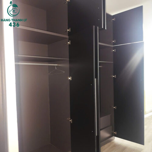 tu quan ao cu 2mx2m85 co hoc keo rat tien dung 1