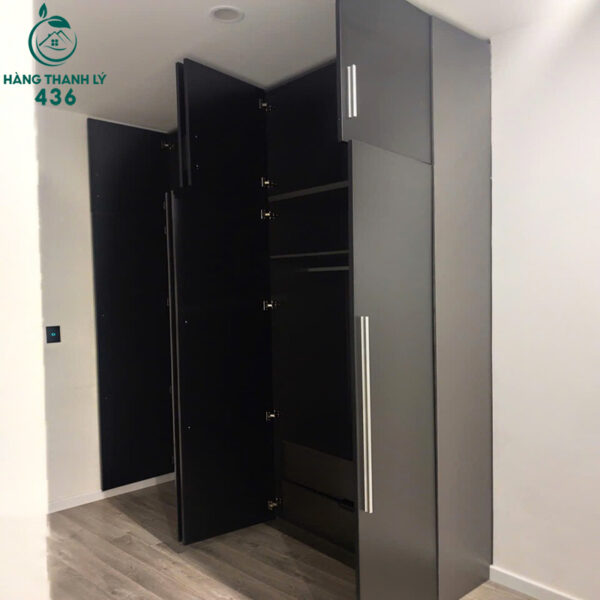 tu quan ao cu 2mx2m85 co hoc keo rat tien dung 3