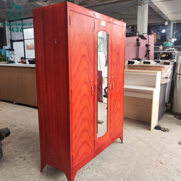 tu-quan-ao-cu-go-3-canh-mau-do-1m7x1m-co-guong-tien-loi (3) tu quan ao cu go 3 canh mau do 1m7x1m co guong tien loi 3